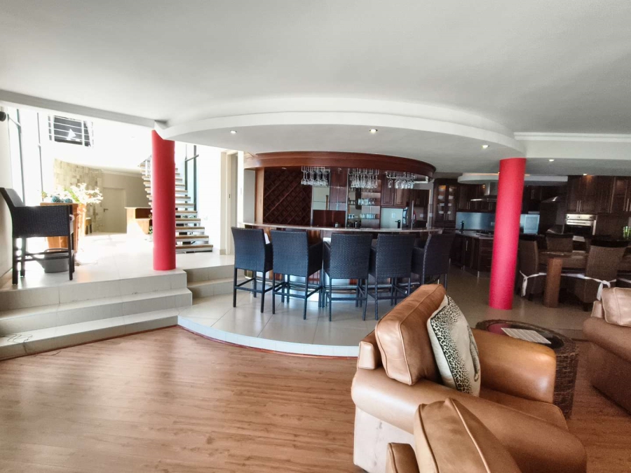 5 Bedroom Property for Sale in Blueberry Hill Western Cape